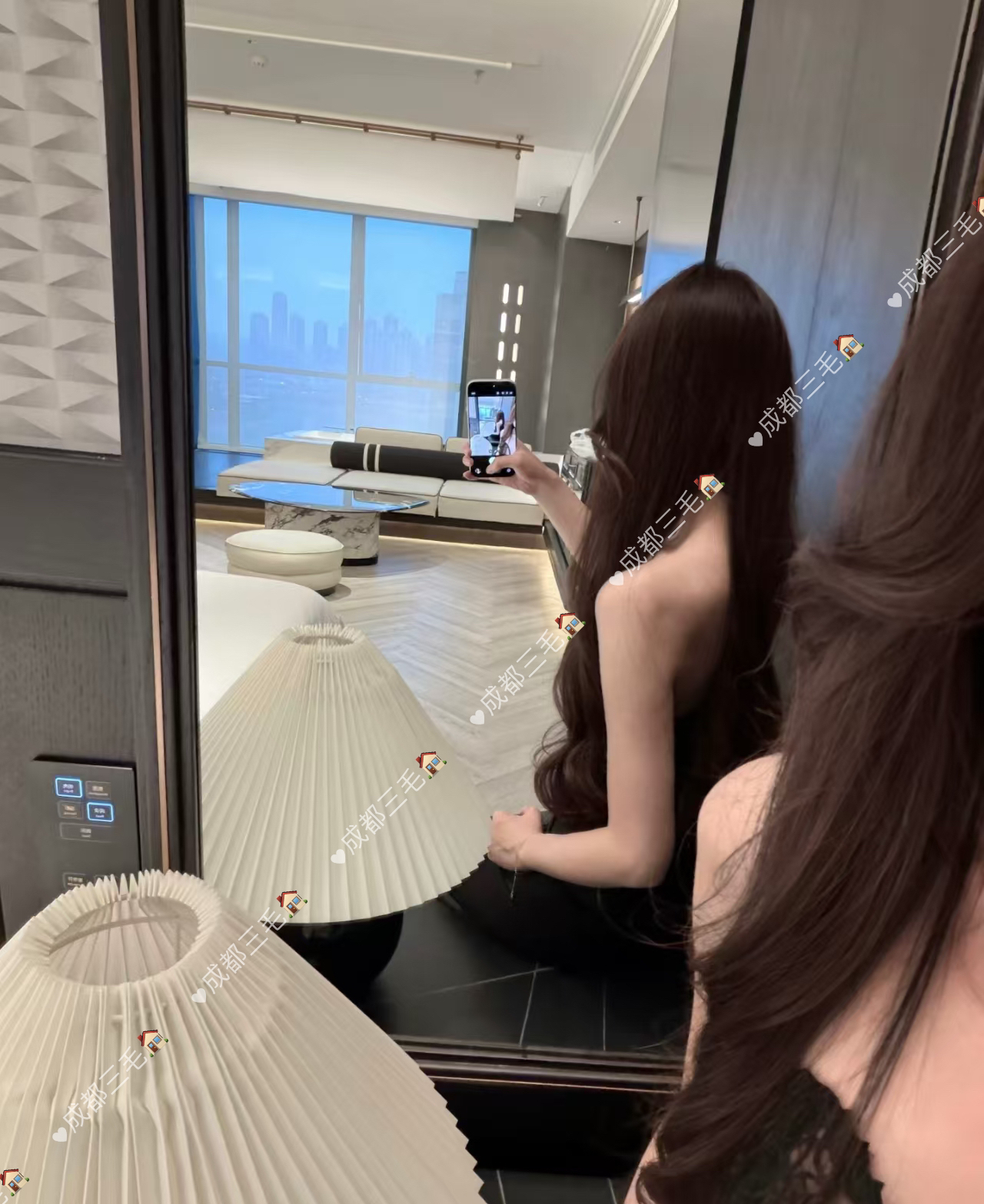 大胸妹头像