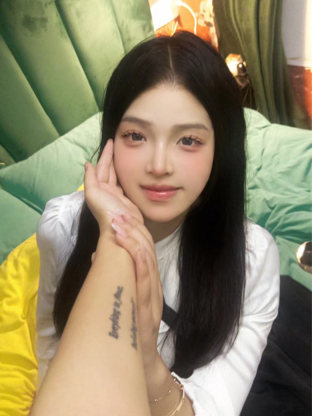 高学历小美头像
